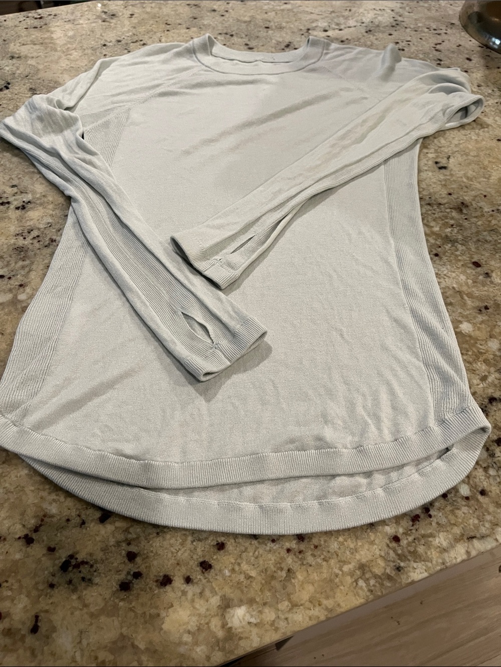 Lululemon top